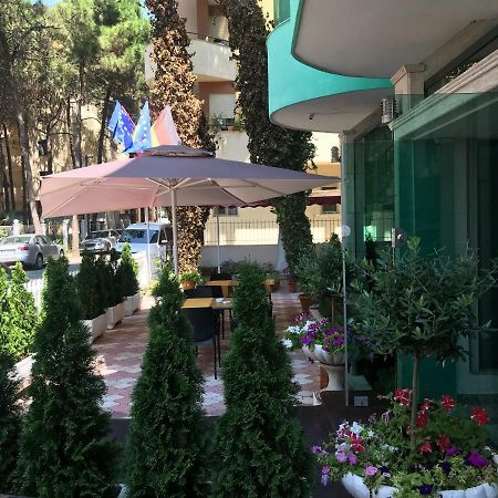 Western Star Hotel Дуррес Екстер'єр фото