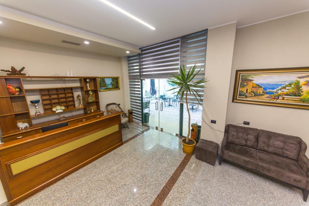 Western Star Hotel Дуррес Екстер'єр фото